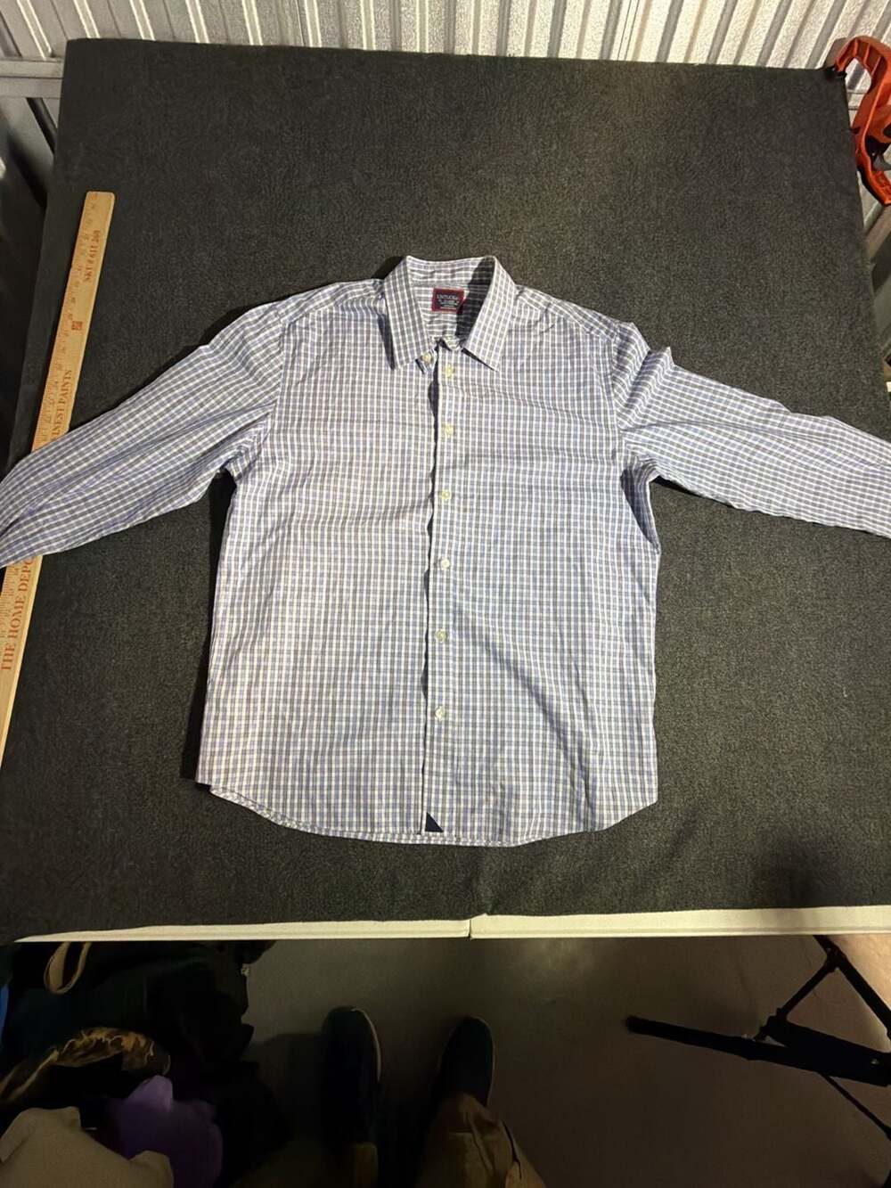 UNTUCKit Men's XL Slim Fit Long Sleeve Wrinkle-Free Blue and White Plaid Button-